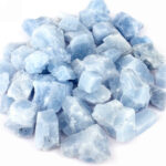 Calcit Rohsteine hellblau Ø ca. 20 – 50 mm Edelsteine Heilsteine bei Wunderstein24