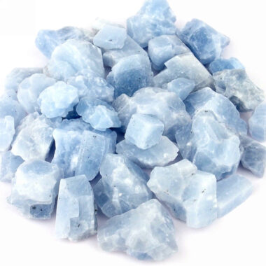 Calcit Rohsteine hellblau Ø ca. 20 – 50 mm Edelsteine Heilsteine bei Wunderstein24