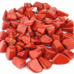 Jaspis Trommelsteine rot Ø ca. 20 – 30 mm Edelsteine Heilsteine bei Wunderstein24