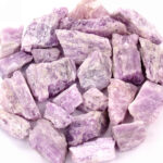 Kunzit | Spodumen Rohsteine Ø ca. 25 – 60 mm Edelsteine Heilsteine bei Wunderstein24