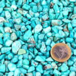Magnesit Trommelsteine türkis Ø ca. 8 – 12 mm Edelsteine Heilsteine bei Wunderstein24