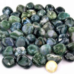 Moosachat Trommelsteine Ø ca. 28 – 40 mm Edelsteine Heilsteine bei Wunderstein24