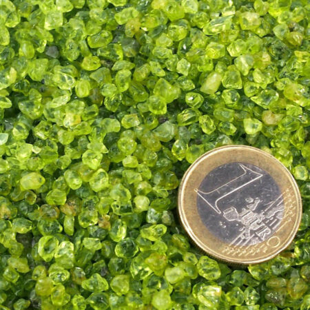 Olivin | Peridot Trommelsteine Ø ca. 2 – 5 mm Edelsteine Heilsteine bei Wunderstein24