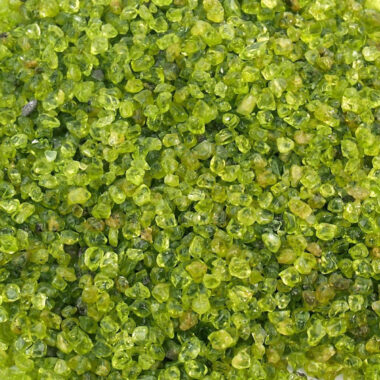 Olivin | Peridot Trommelsteine Ø ca. 2 – 5 mm Edelsteine Heilsteine bei Wunderstein24