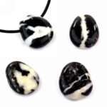 Zebra Jaspis Cabochon Anhänger seitlich gebohrt Edelsteine Heilsteine bei Wunderstein24