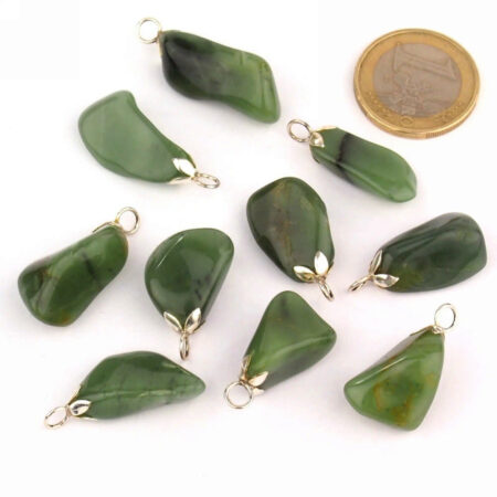 Chalcedon grün Anhänger mit 925 Sterling-Silber Öse und schwarzem Satinband Edelsteine Heilsteine bei Wunderstein24