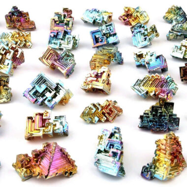 Wismut (Bismuth) Kristall Stufe 10 – 15 g / Stck Ø je 25 – 35 mm in einzigartiger Qualität und Farbe Edelsteine Heilsteine bei Wunderstein24