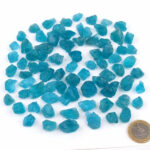 Apatit Rohsteine blau Edelsteinqualität Schleifware Ø ca. 10 – 25 mm Edelsteine Heilsteine bei Wunderstein24