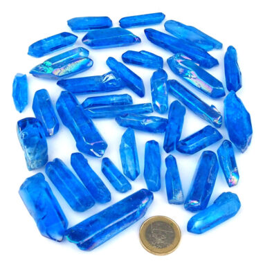 Aqua Aura Bergkristall – Spitzen blau Länge je ca. 30 – 60 mm Edelsteine Heilsteine bei Wunderstein24
