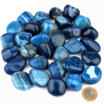 Achat Trommelsteine blau Ø 30 – 45 mm Edelsteine Heilsteine bei Wunderstein24