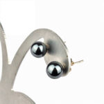 Hämatit Ø 6 mm Kugel Ohrstecker Paar & 925 Sterling-Silber Edelsteine Heilsteine bei Wunderstein24