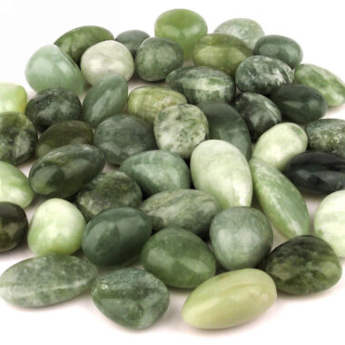Jade | Serpentin Trommelsteine handpoliert Ø ca. 30 – 45 mm Edelsteine Heilsteine bei Wunderstein24