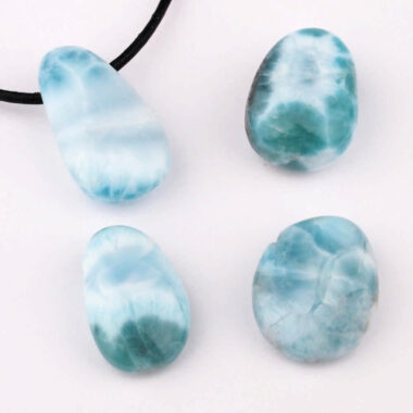 Larimar Cabochon Anhänger seitlich gebohrt Edelsteine Heilsteine bei Wunderstein24