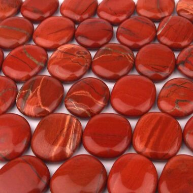 Jaspis rot Handschmeichler | Massagestein Ø 37 – 50 mm Edelsteine Heilsteine bei Wunderstein24