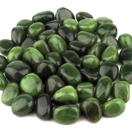 Nephrit | Jade Trommelsteine handpoliert Ø ca. 20 – 30 mm Edelsteine Heilsteine bei Wunderstein24