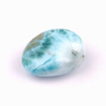 Larimar Handschmeichler | Trommelstein in bester Farbe und Qualität Edelsteine Heilsteine bei Wunderstein24