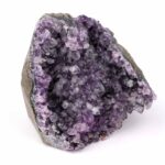 Amethyst Stufe Höhe 100 mm mit Standfläche in sehr schöner Farbe Edelsteine Heilsteine bei Wunderstein24