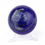 große Lapislazuli Kugel Ø 51 aus Afghanistan in bester Qualität und einmaliger Farbe Edelsteine Heilsteine bei Wunderstein24