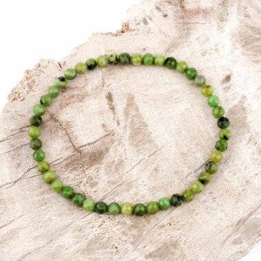 Nephrit Jade facettiert Ø 4 mm Kugel Edelstein Armband flexibel und dehnbar Edelsteine Heilsteine bei Wunderstein24