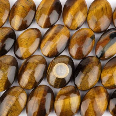 Tigerauge Handschmeichler | Massagestein oval Ø 45 – 60 mm Edelsteine Heilsteine bei Wunderstein24