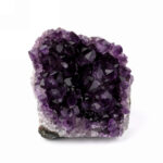 große Amethyst Stufe mit Standfläche aus Uruguay in bester Farbe Edelsteine Heilsteine bei Wunderstein24