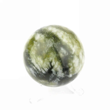 Jade | Serpentin Kugel Ø ca. 59 mm in bester Qualität und Farbe Edelsteine Heilsteine bei Wunderstein24